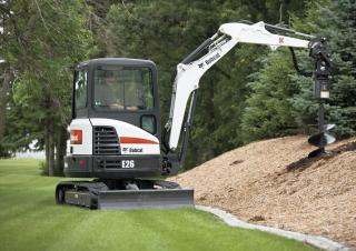 Mini bageri Bobcat E26