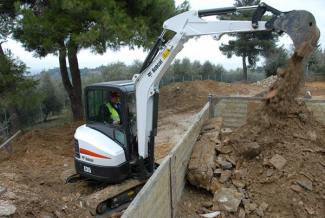 Mini bageri Bobcat E35