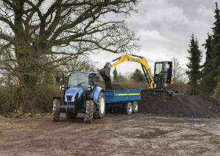 Mini bageri New Holland E50B SR