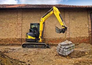 Mini bageri New Holland E50B SR