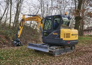 Mini bageri New Holland E57C