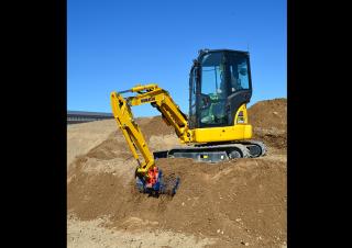 Mini bageri Komatsu PC26MR-5