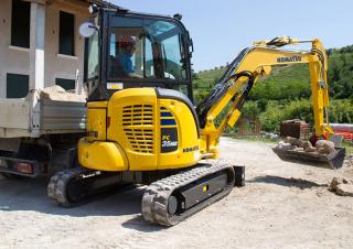 Mini bageri Komatsu PC35MR-5