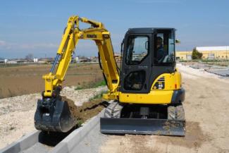 Mini bageri Komatsu PC45MR-3