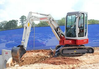 Mini bageri Takeuchi TB 138 FR