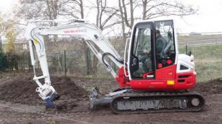 Mini bageri Takeuchi TB 260