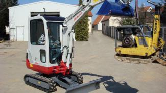 Mini bageri Takeuchi TB219S