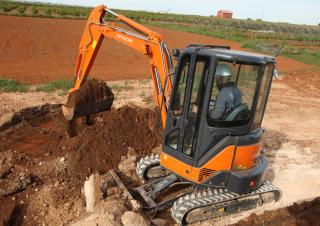 Mini bageri Hitachi ZX 35 U-2