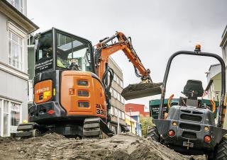 Mini bageri Hitachi ZX33U-5A