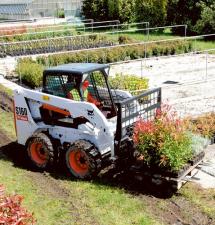 Mini utovarivači Bobcat S 160 AHC
