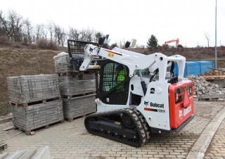 Mini utovarivači Bobcat T590