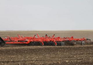 Pločasto-cinčana drljača Kuhn Excelerator 8005-50