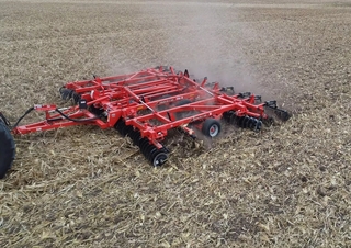 Pločasto-cinčana drljača Kuhn Excelerator 8010-11