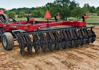 Pločasto-cinčana drljača Case IH Heavy-Offset 790