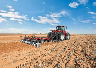 Pločasto-cinčana drljača Case IH Heavy-Offset 790