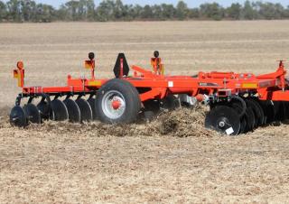Pločasto-cinčana drljača Kuhn Krause 8100-18W
