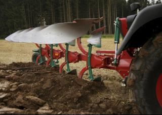 Plugovi Kverneland 150 B 100