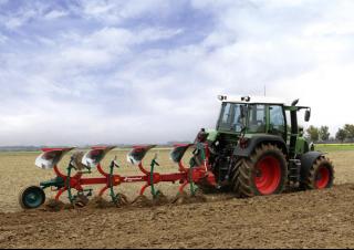 Plugovi Kverneland 150 B 100