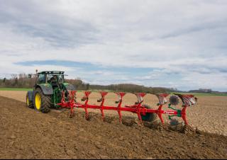 Plugovi Kverneland RG 115