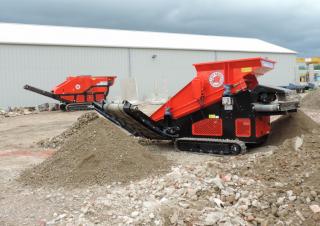Pokretna postrojenja za prosijavanje Red Rhino 3 WAY SCREENER