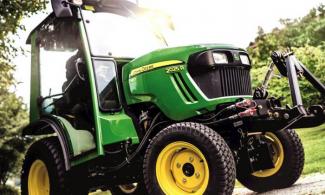 Vozila Prednje kuke za komunalne traktore John Deere 2027 R