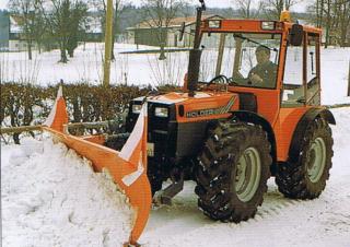 Vozila Prednje kuke za komunalne traktore Holder C 860