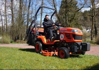 Vozila Prednje kuke za komunalne traktore Kubota G 26 HD