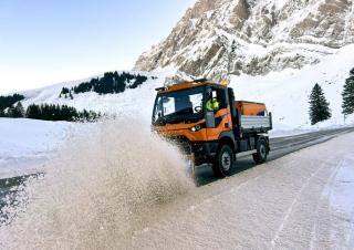 Vozila Prednje kuke za komunalne traktore Aebi MT 770