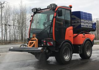 Vozila Prednje kuke za komunalne traktore Holder S 130