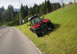 Vozila Prednje kuke za komunalne traktore Aebi TT 241+ 