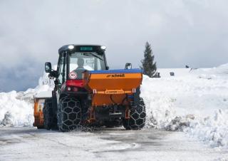 Vozila Prednje kuke za komunalne traktore Aebi TT 281+ 