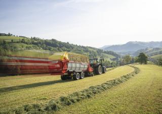 Prikolice za silažu Pöttinger Boss 3240 DB Master