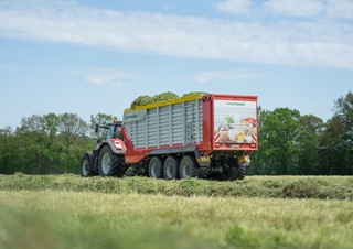 Prikolice za silažu Pöttinger Jumbo 7520 DB