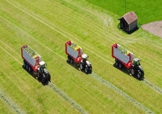 Prikolice za silažu Pöttinger Jumbo 8540