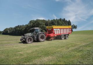 Prikolice za silažu Pöttinger Torro 7010 D 