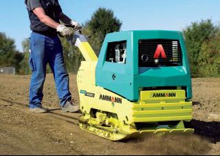 Kompaktori s vibracionim pločama Reverzibilni kompaktori s vibracionim pločama Ammann APH 6530 ACE econ