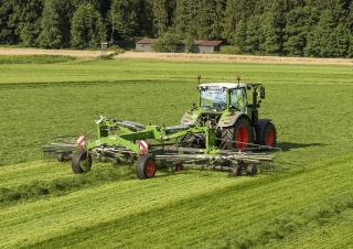 Rotacijske grablje Fendt Former 10065 