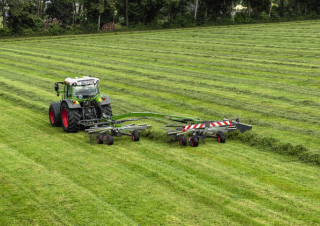 Rotacijske grablje Fendt Former 1502