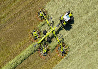 Rotacijske grablje Claas Liner 4800 Business