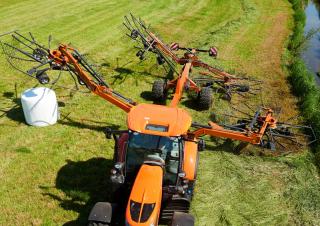 Rotacijske grablje Kubota RA4515 