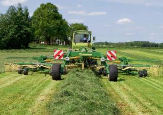 Rotacijske grablje Krone Swadro 1000