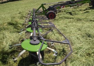 Rotacioni prevrtači Fendt Lotus 1020
