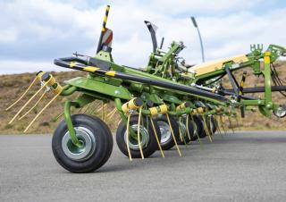 Rotacioni prevrtači Krone Vendro 560