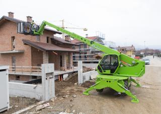 Rotirajući teleskopski utovarivači Merlo Roto 38.16 S