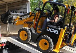 Rovokopači-utovarivači JCB 1CX