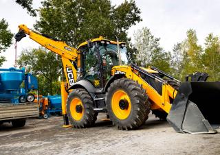 Rovokopači-utovarivači JCB 4 CX SM