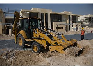 Rovokopači-utovarivači Caterpillar 426F2