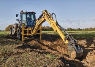Rovokopači-utovarivači New Holland B115C