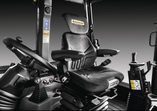 Rovokopači-utovarivači New Holland B115C