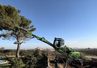 Rukovanje materijalom Sennebogen 718M E